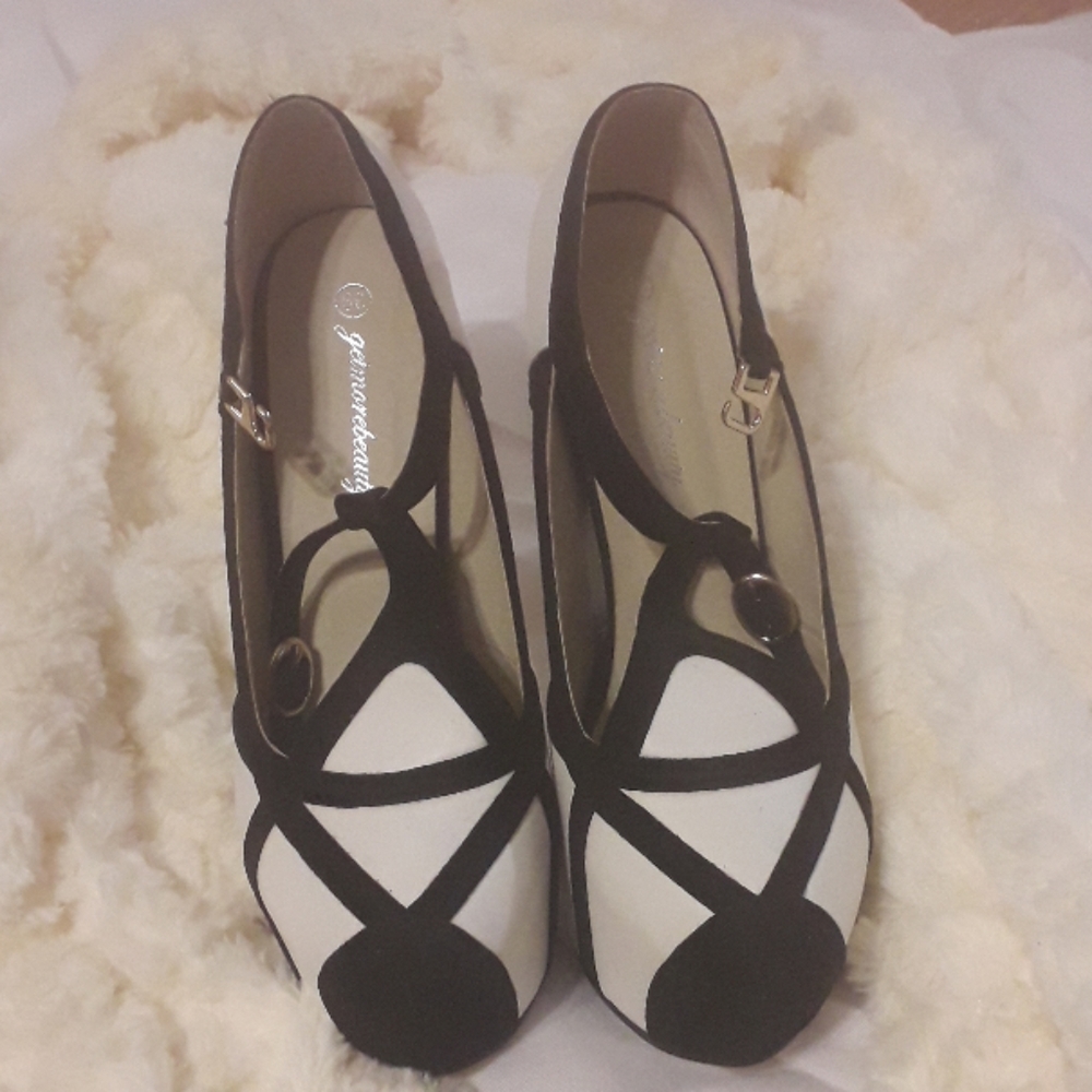 Getmoorebeauty black and white platform shoes